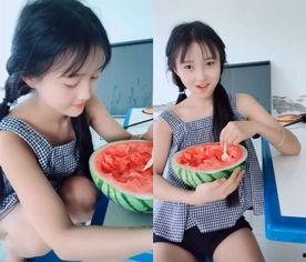 夏日吃瓜视频拍照,瓜影摇曳——跟随吃瓜视频捕捉清凉瞬间